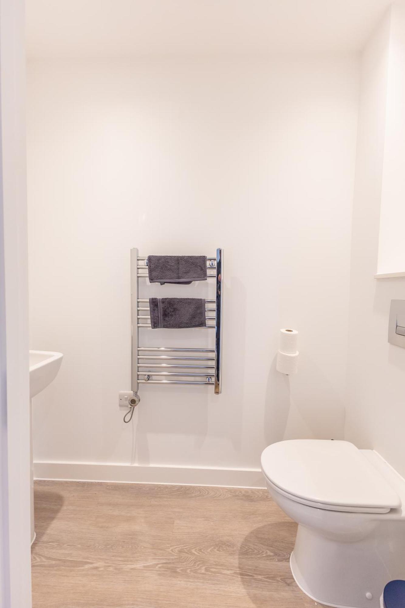 Stunning Modern 3 Bedroom Townhouse - Perfect Getaway Manchester Kültér fotó