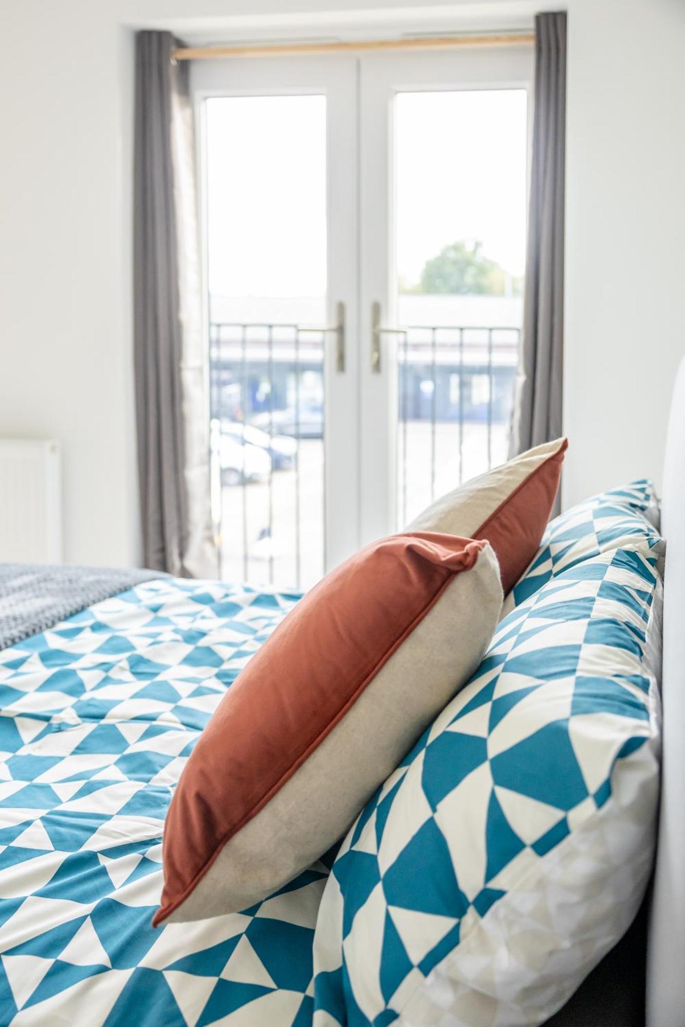 Stunning Modern 3 Bedroom Townhouse - Perfect Getaway Manchester Kültér fotó