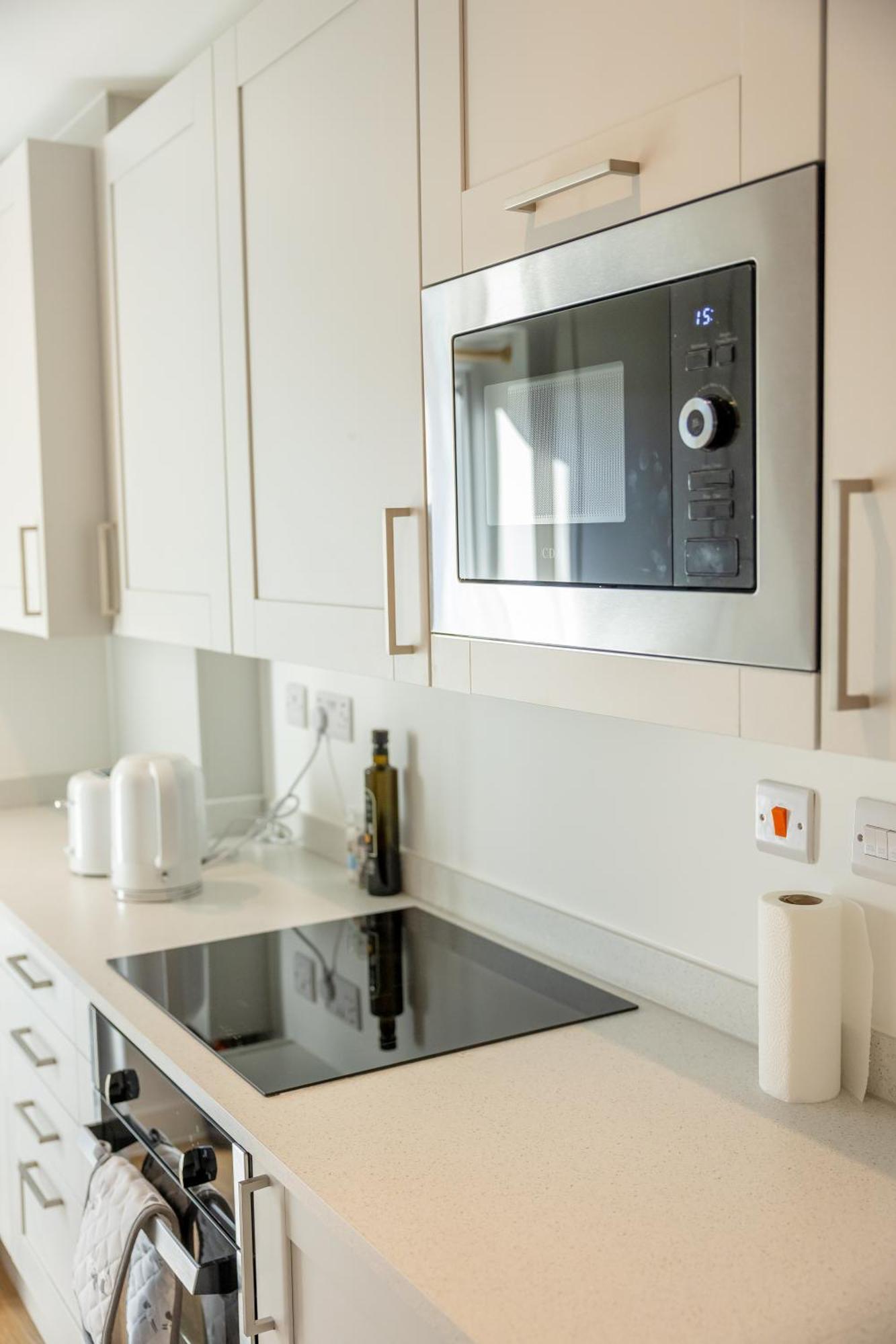 Stunning Modern 3 Bedroom Townhouse - Perfect Getaway Manchester Kültér fotó