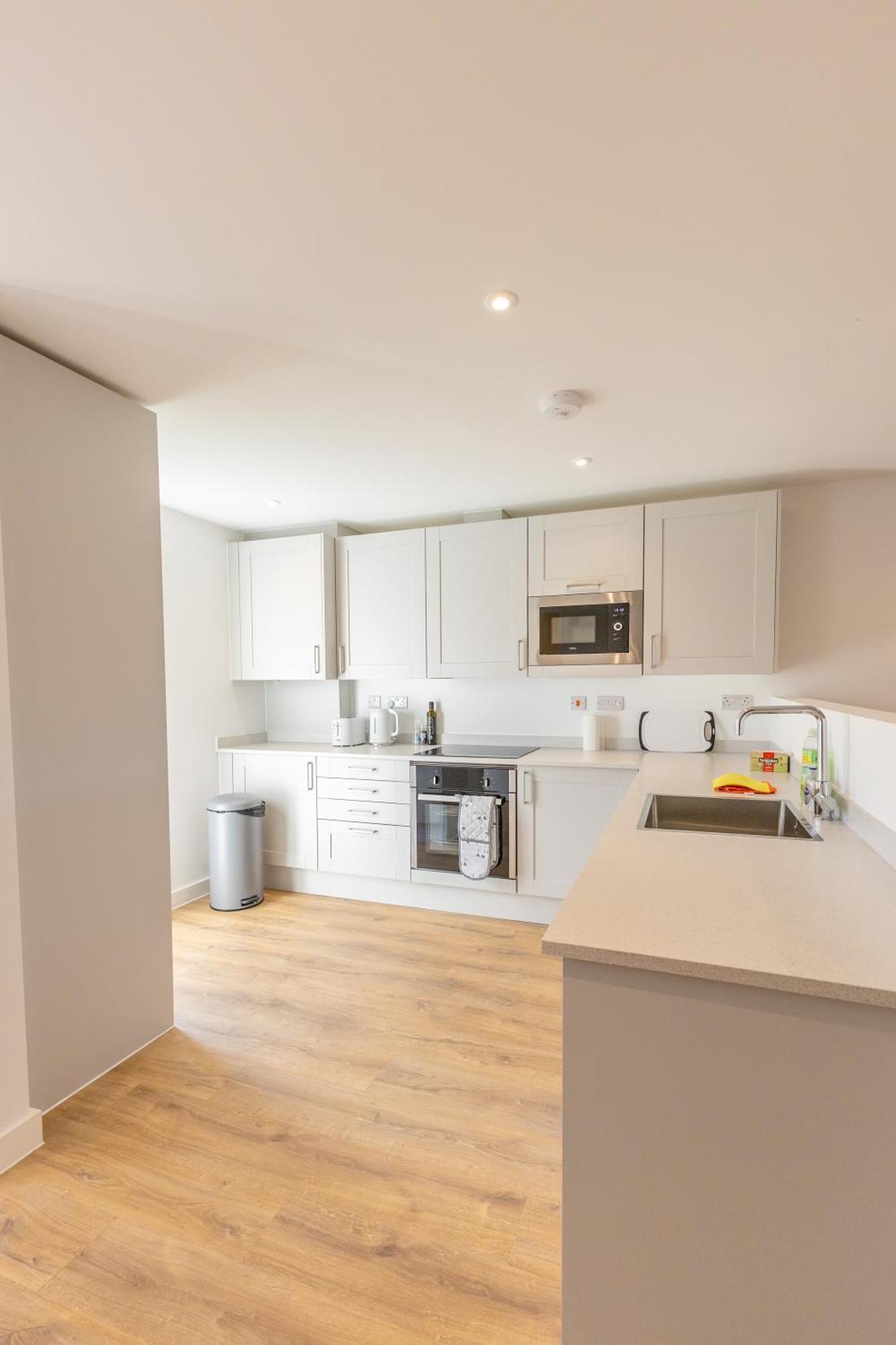 Stunning Modern 3 Bedroom Townhouse - Perfect Getaway Manchester Kültér fotó