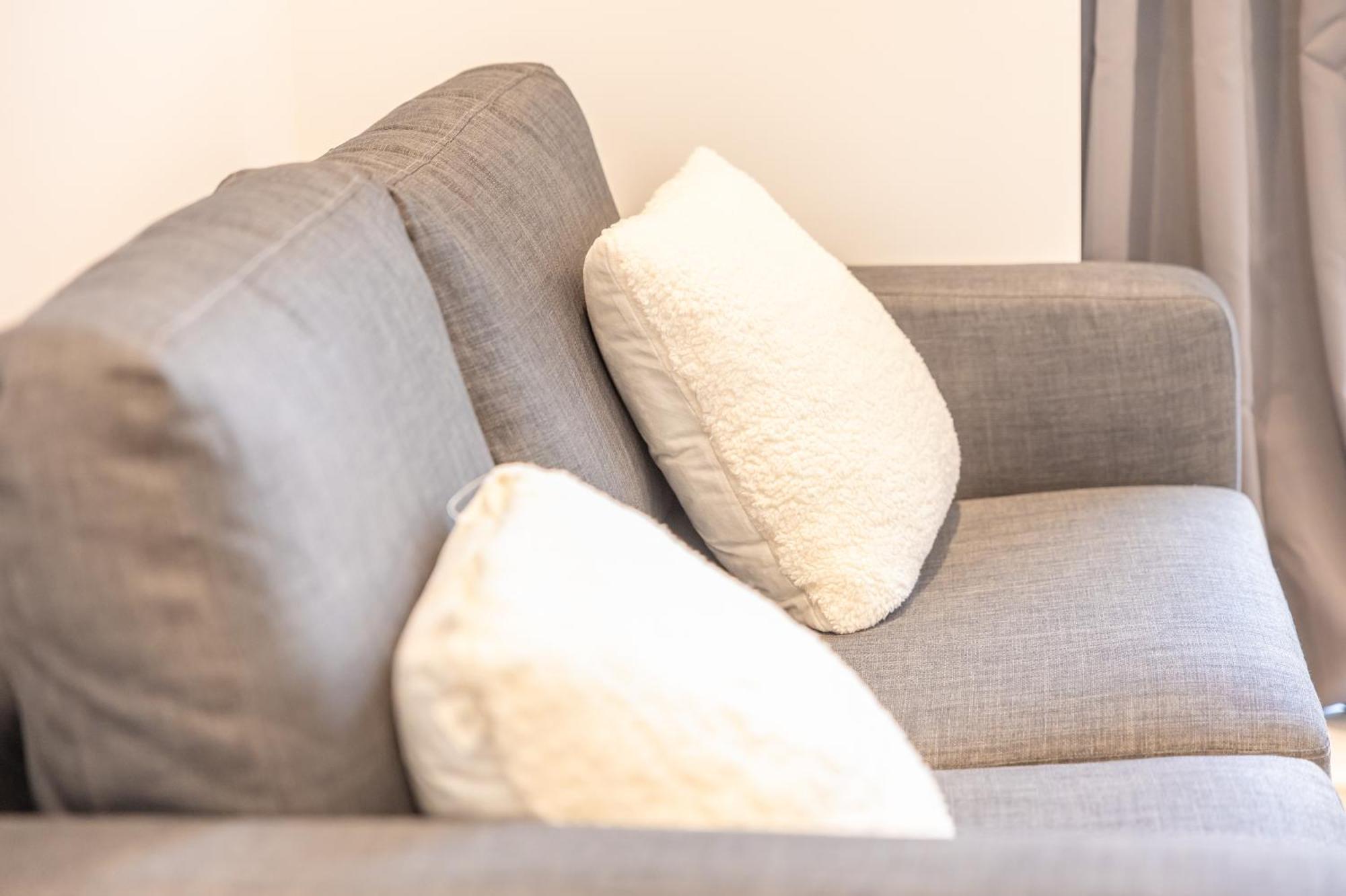 Stunning Modern 3 Bedroom Townhouse - Perfect Getaway Manchester Kültér fotó