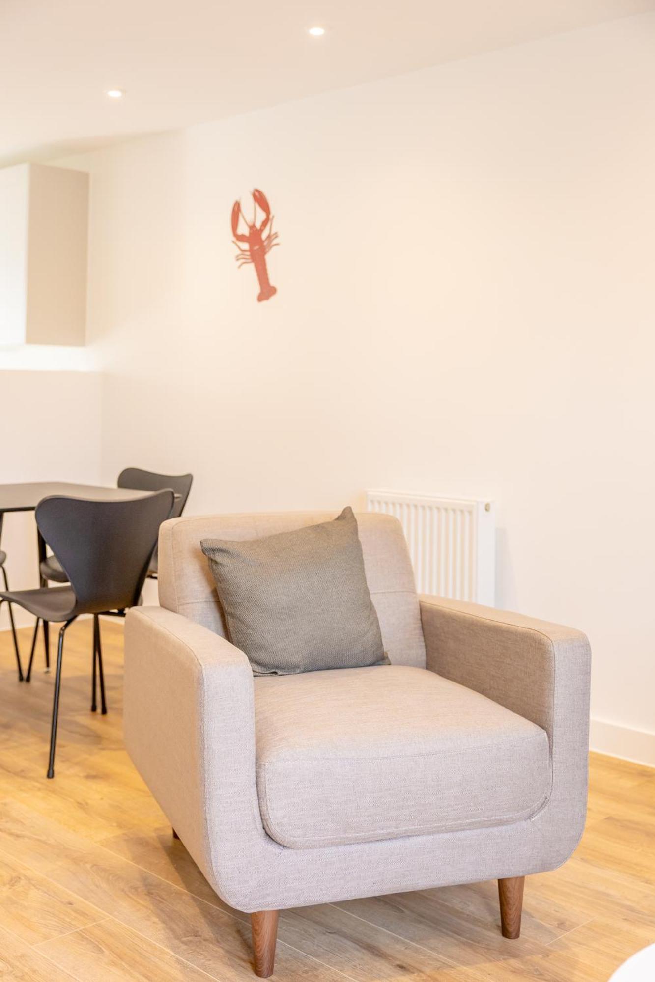 Stunning Modern 3 Bedroom Townhouse - Perfect Getaway Manchester Kültér fotó