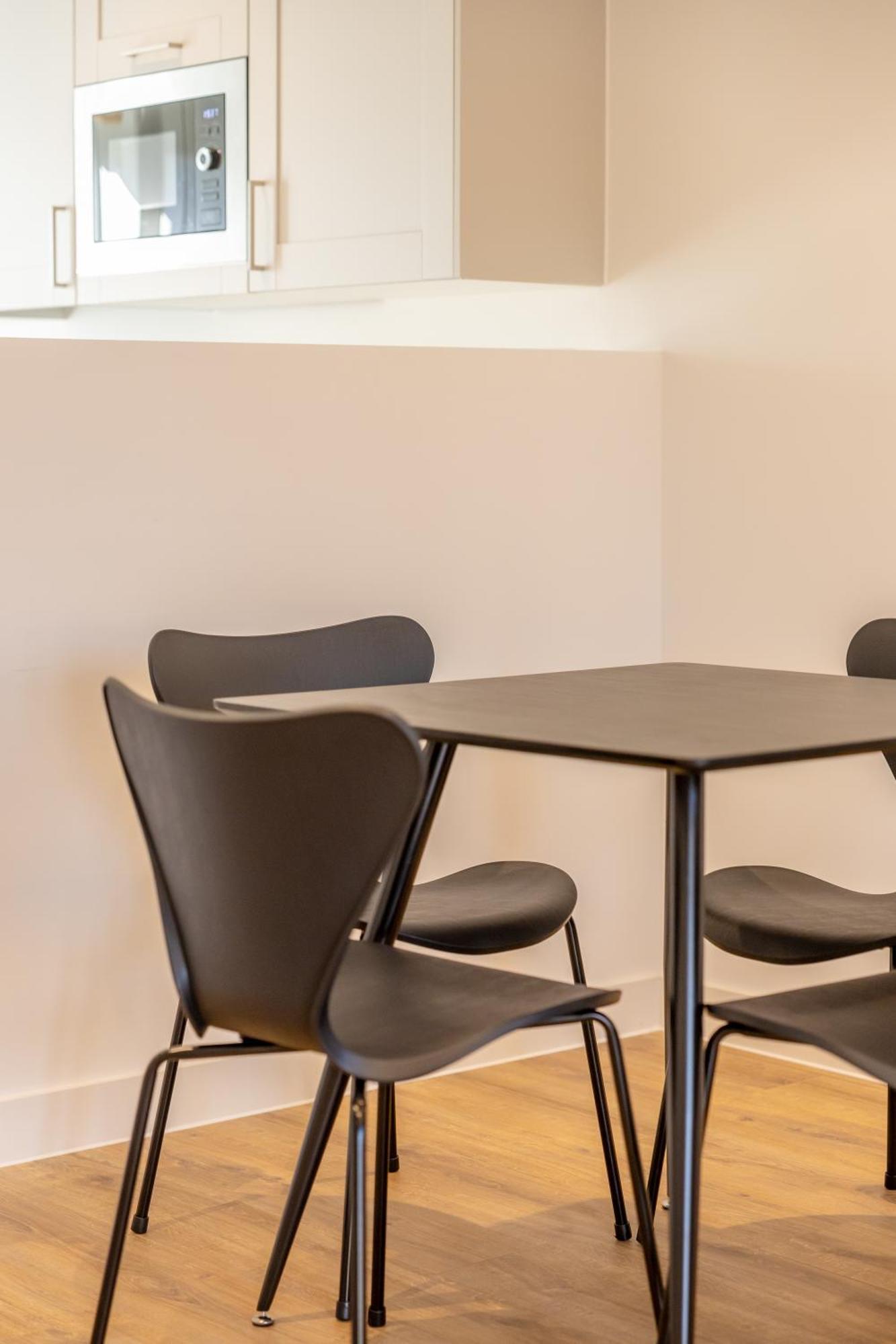 Stunning Modern 3 Bedroom Townhouse - Perfect Getaway Manchester Kültér fotó